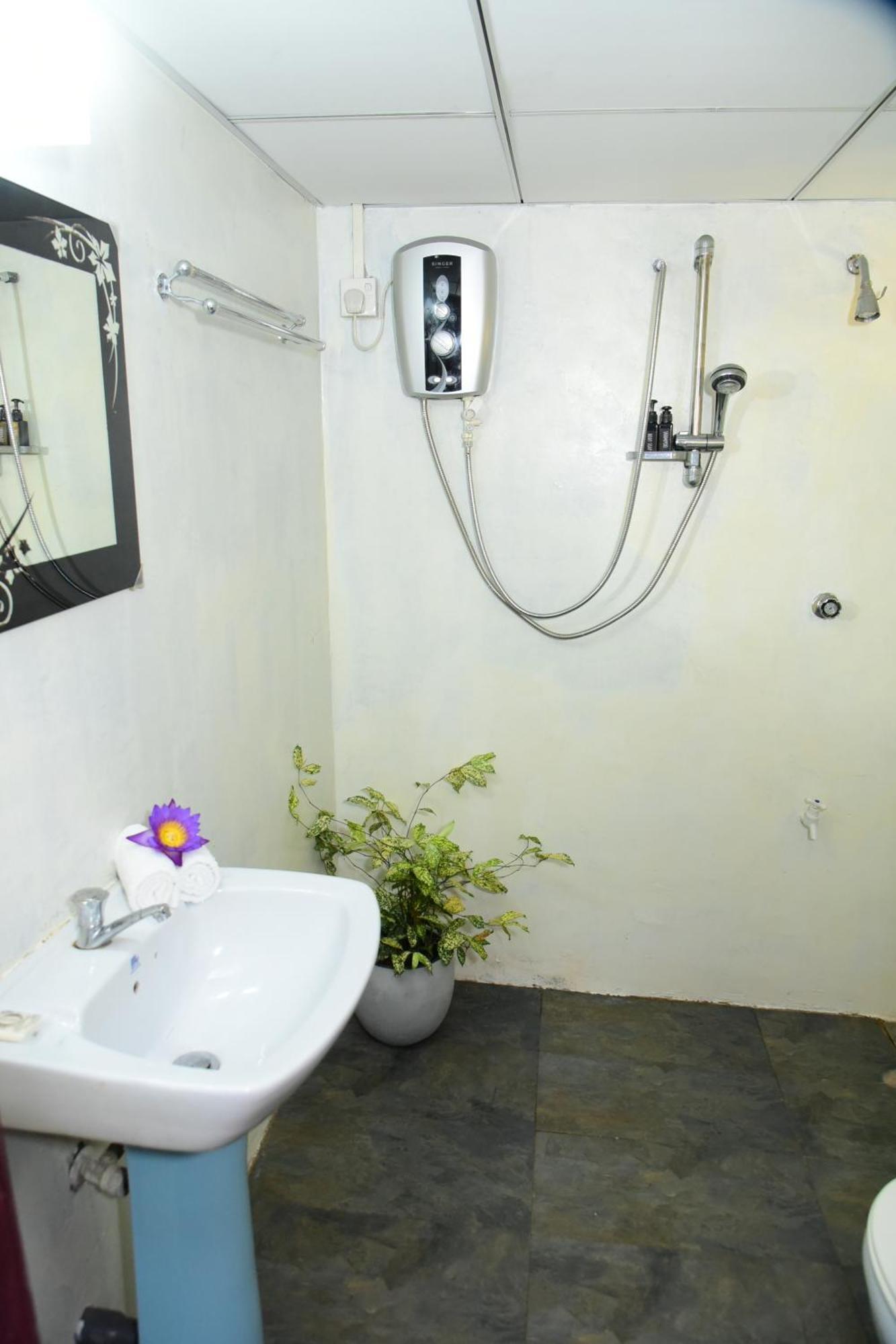 Villa Sunny Days Hikkaduwa Extérieur photo